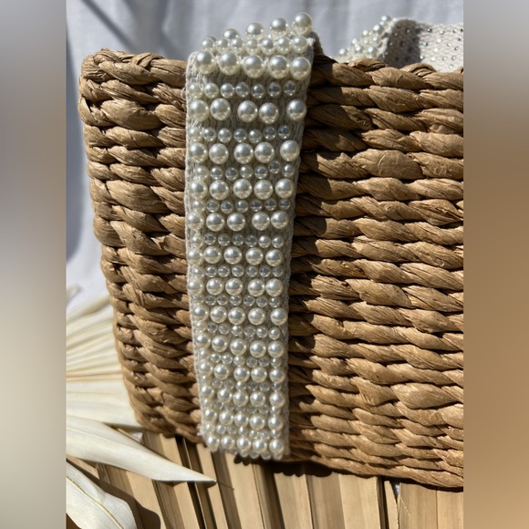 NWT Woven Bag with Pearl Straps, Straw Tote - Picture 4 of 6